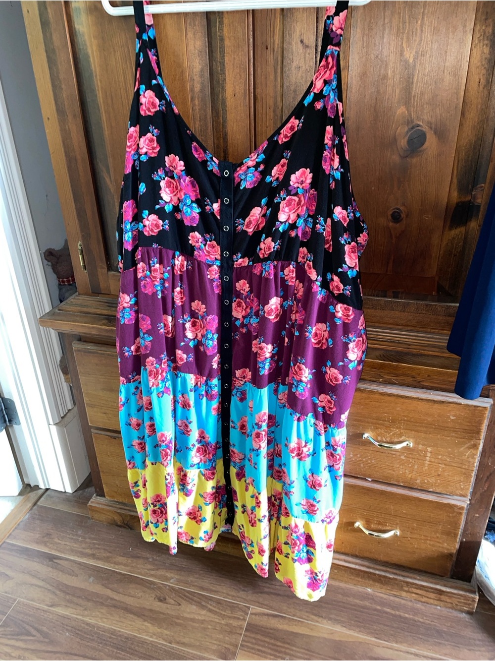 Torrid Betsy Johnson color full dress